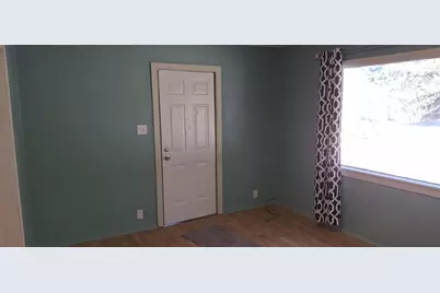 921 Raton Court, Manitowoc, WI 54220 - Photo 6
