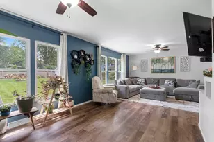 1221 E Hanson Dr, Appleton, WI 54915 - Photo 14