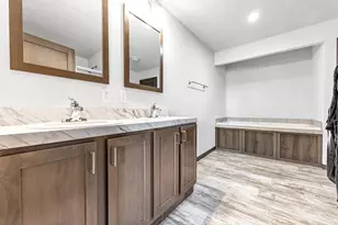 7340 N Summerset Cir, Sturgeon Bay, WI 54235 - Photo 14