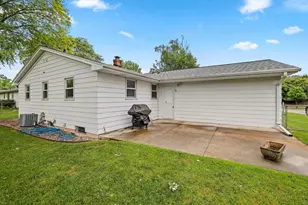 524 E St Joseph St, Green Bay, WI 54301 - Photo 36