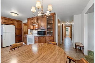 524 E St Joseph Street, Green Bay, WI 54301 - Photo 4
