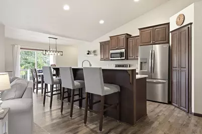 848 Lotus Trail, Menasha, WI 54952 - Photo 8