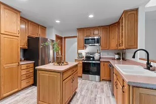 7190 Spring Lake Rd, Little Suamico, WI 54171 - Photo 6