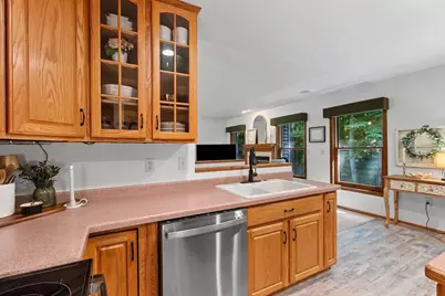 7190 Spring Lake Road, Little Suamico, WI 54171 - Photo 8