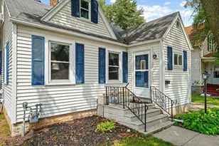 1036 Tyler Ave, Oshkosh, WI 54902 - Photo 1