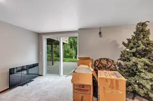 2719 Woodland Hills Ct, Green Bay, WI 54311 - Photo 32