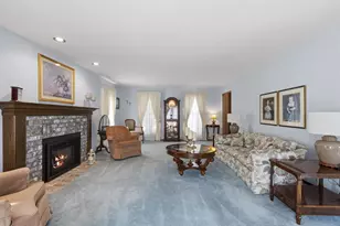 609 Scarlet Oak Ct, Appleton, WI 54915 - Photo 8