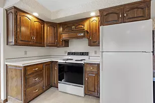 609 Scarlet Oak Ct, Appleton, WI 54915 - Photo 14