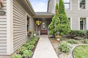 609 Scarlet Oak Ct, Appleton, WI 54915 - Photo 4