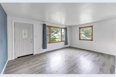 536 Fred Street, Green Bay, WI 54302 - Photo 2