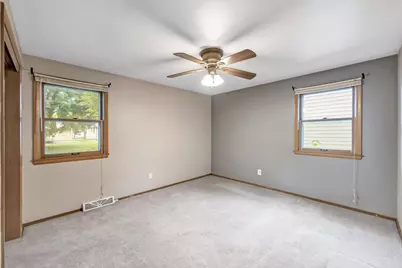 536 Fred Street, Green Bay, WI 54302 - Photo 8