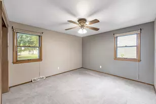 536 Fred St, Green Bay, WI 54302 - Photo 8