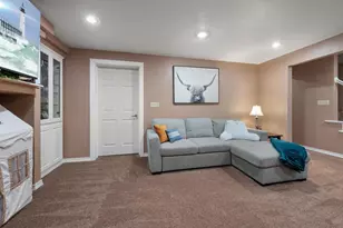 1744 Ives Ln, Suamico, WI 54173 - Photo 26