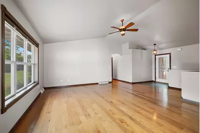 773 N Melcorn Circle, De Pere, WI 54115 - Photo 8
