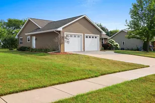 773 N Melcorn Cir, De Pere, WI 54115 - Photo 46