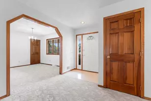 1525 Parkview Dr, New London, WI 54961 - Photo 8