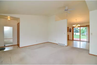 1518 Commanche Drive, Green Bay, WI 54313 - Photo 6