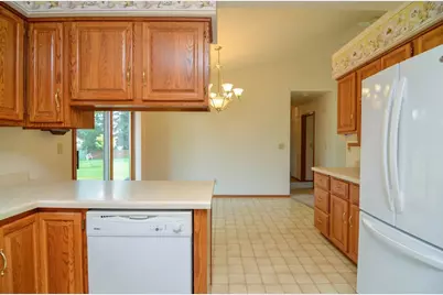 1518 Commanche Drive, Green Bay, WI 54313 - Photo 14