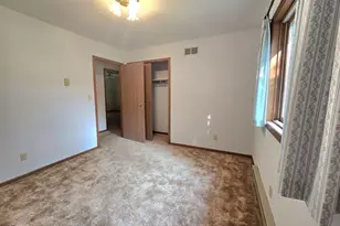 927 S Oakwood St, Hancock, WI 54943 - Photo 18