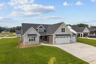 1029 Lancaster Ct, Green Bay, WI 54313 - Photo 6