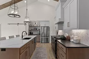 1029 Lancaster Ct, Green Bay, WI 54313 - Photo 10