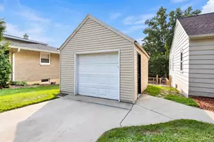 458 Bader St, Green Bay, WI 54302 - Photo 12