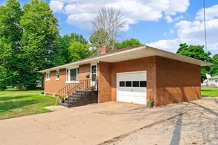 4025 N Shore Dr, Menomonie, MI 49858 - Photo 28