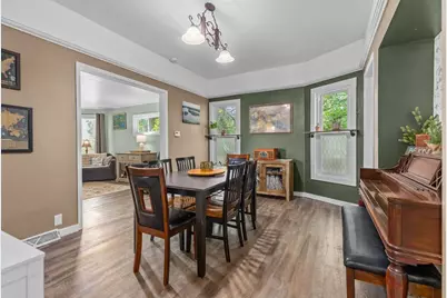 833 Jefferson Street, Oshkosh, WI 54901 - Photo 8
