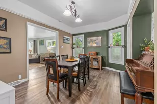 833 Jefferson St, Oshkosh, WI 54901 - Photo 8