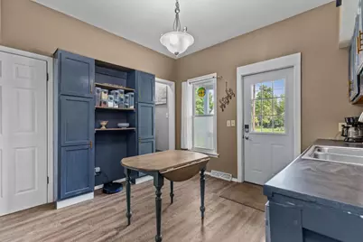 833 Jefferson Street, Oshkosh, WI 54901 - Photo 6