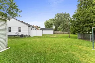 1779 E Mason St, Green Bay, WI 54302 - Photo 8
