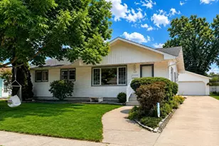 435 Weis Ave, Fond du Lac, WI 54935 - Photo 1