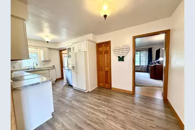 435 Weis Avenue, Fond du Lac, WI 54935 - Photo 6