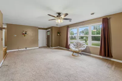 884 E Division Street, Fond du Lac, WI 54935 - Photo 6