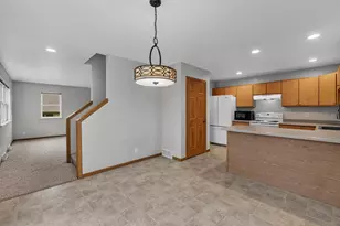 406 Greenbriar Ave, Fond du Lac, WI 54935 - Photo 8