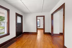 1044 Caroline St, Green Bay, WI 54303 - Photo 8