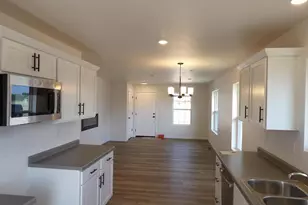 2509 Lawrence Dr, De Pere, WI 54115 - Photo 6