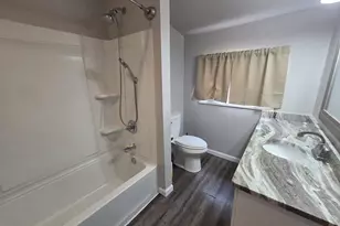 1040 Blaine St, Marinette, WI 54143 - Photo 18