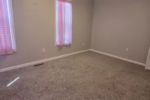 1040 Blaine St, Marinette, WI 54143 - Photo 20