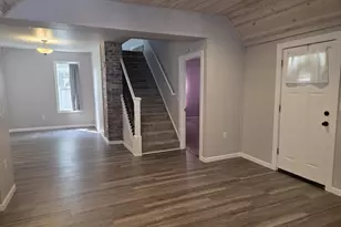 1040 Blaine St, Marinette, WI 54143 - Photo 10