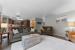 2906 Sunray Ln, Green Bay, WI 54313 - Photo 12