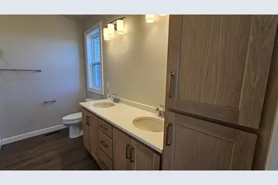 2520 Kilrush Road, De Pere, WI 54115 - Photo 8