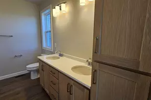 2520 Kilrush Rd, De Pere, WI 54115 - Photo 8