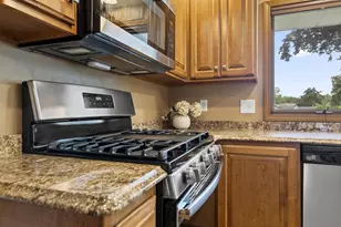 2423 Hampton Ave, Green Bay, WI 54311 - Photo 16