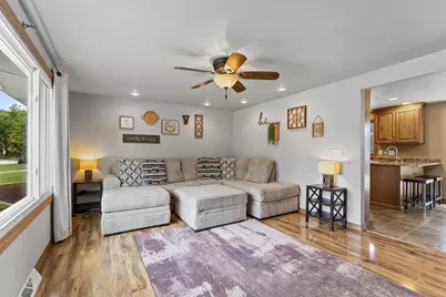 2423 Hampton Avenue, Green Bay, WI 54311 - Photo 4
