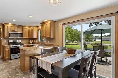 2423 Hampton Avenue, Green Bay, WI 54311 - Photo 10