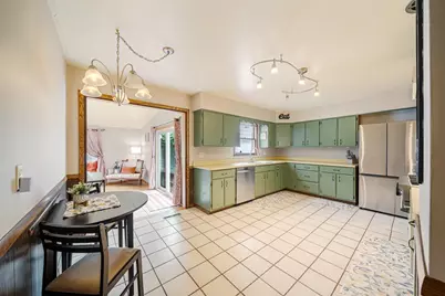 1303 Faust Avenue, Oshkosh, WI 54902 - Photo 8