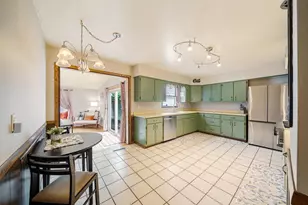 1303 Faust Ave, Oshkosh, WI 54902 - Photo 8