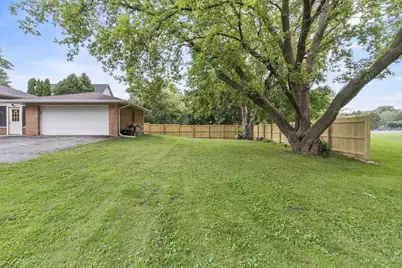 1412 W 9th Avenue, Oshkosh, WI 54902 - Photo 20
