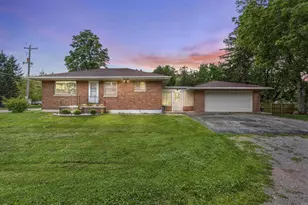 1412 W 9th Ave, Oshkosh, WI 54902 - Photo 1